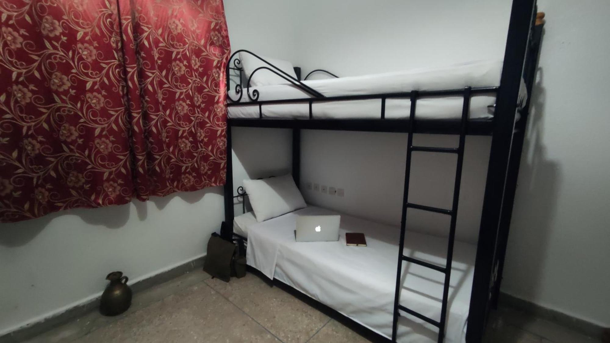 Warzazat Hostel Buitenkant foto