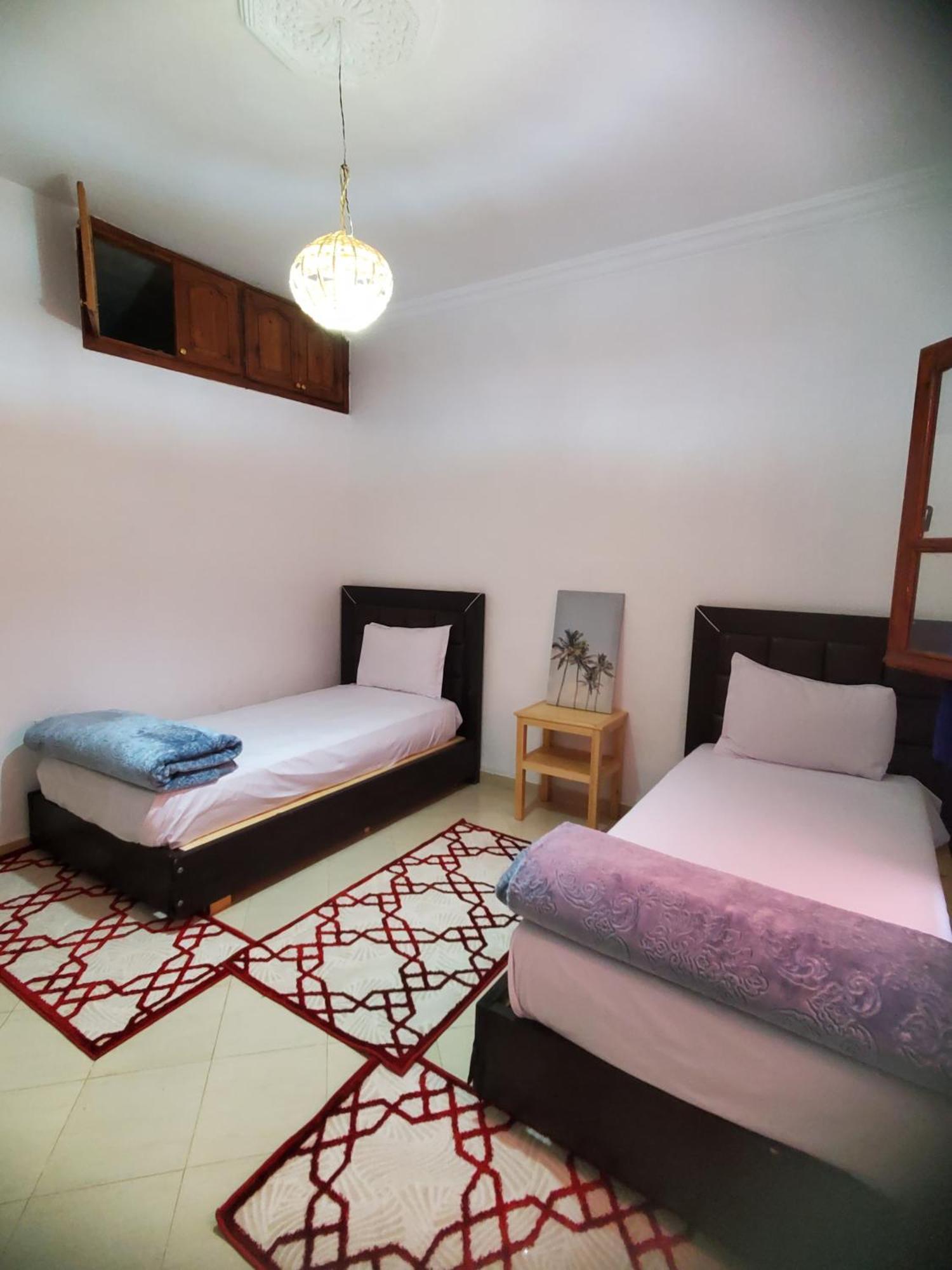 Warzazat Hostel Buitenkant foto