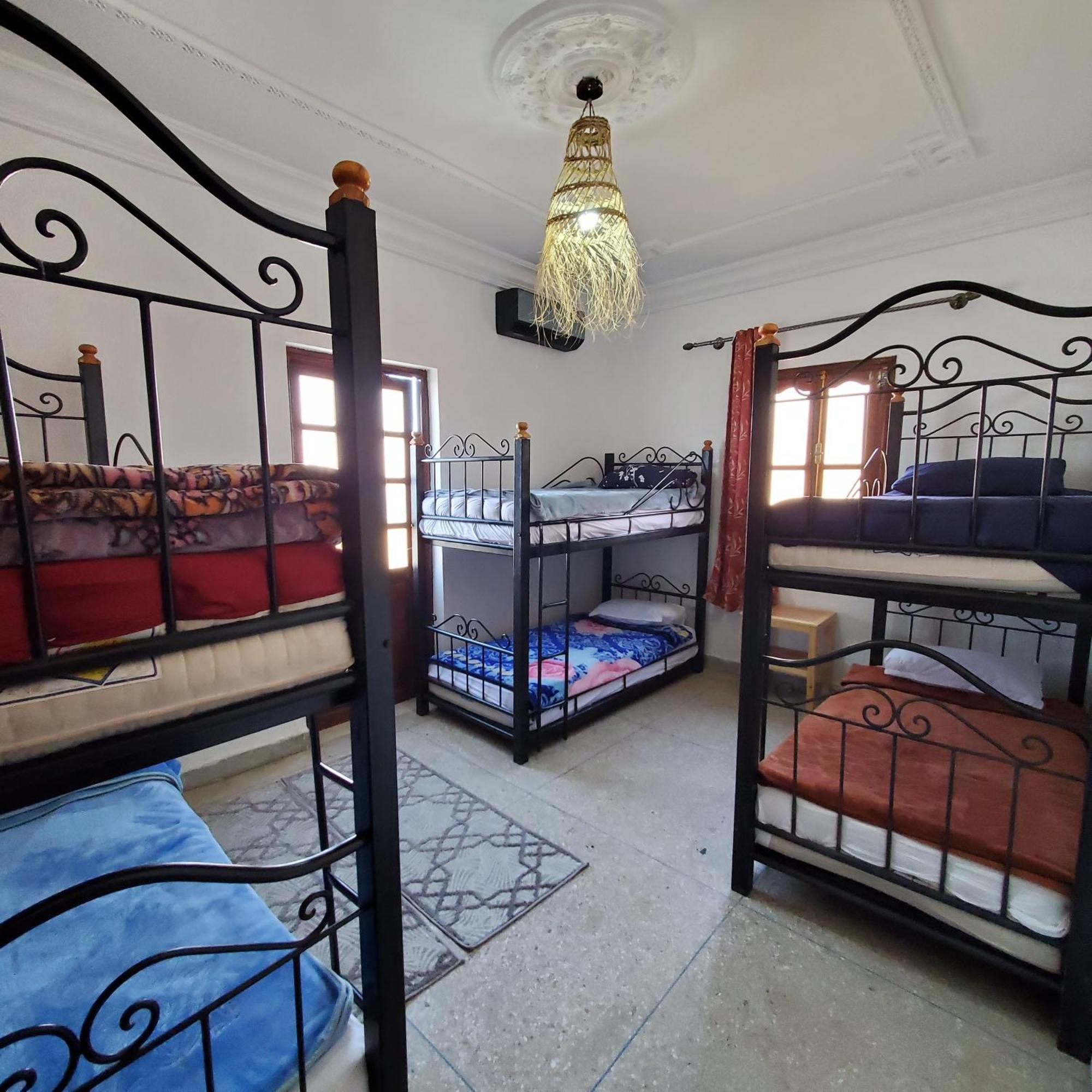 Warzazat Hostel Buitenkant foto